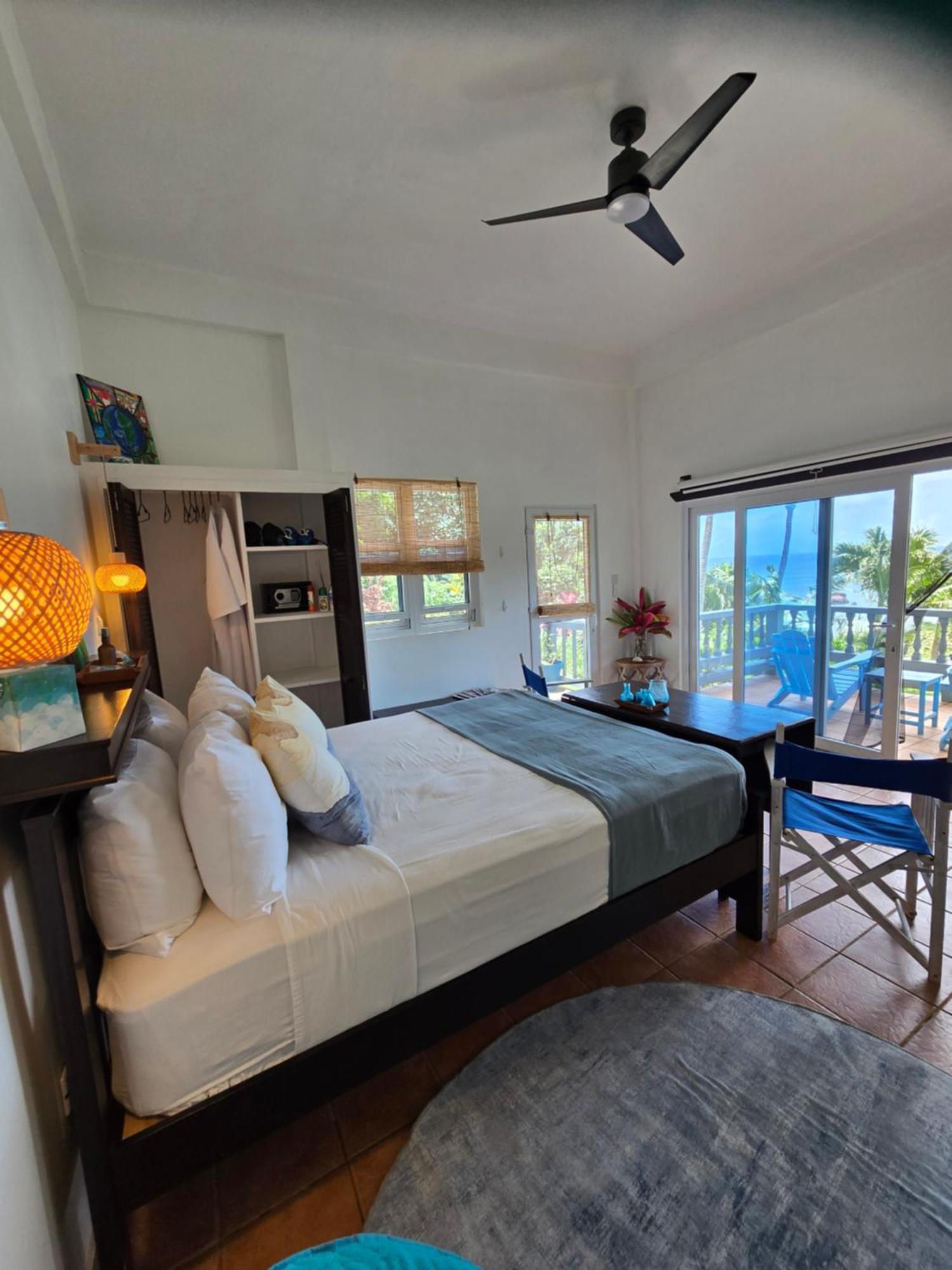 Hodges Bay House Calibishie Quarto foto